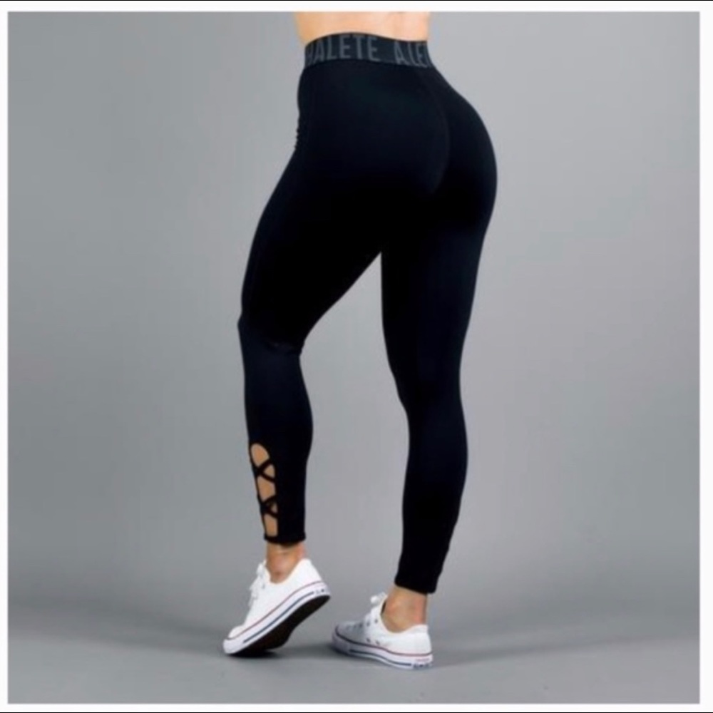 Alphalete cross leggings